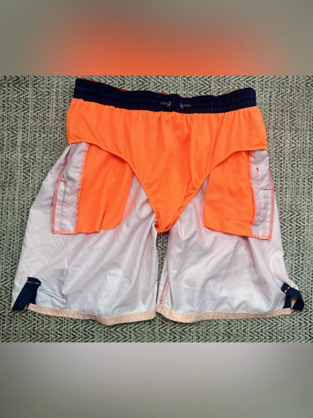 Nike Men’s Large Gradient Just Do It Swim Trunks Mesh Lined Shorts
